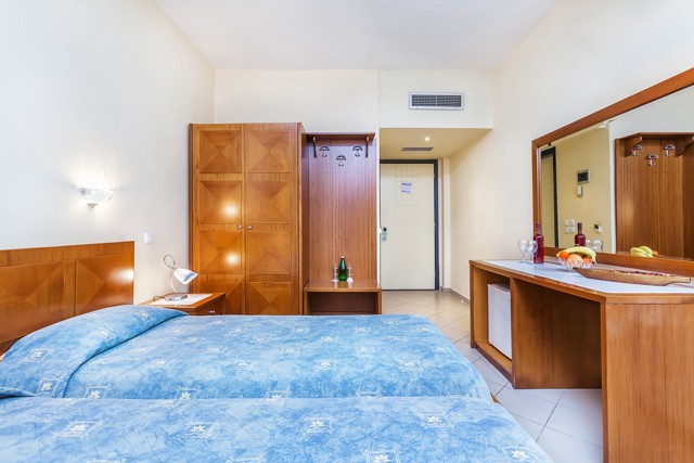Double room and wooden furnishings