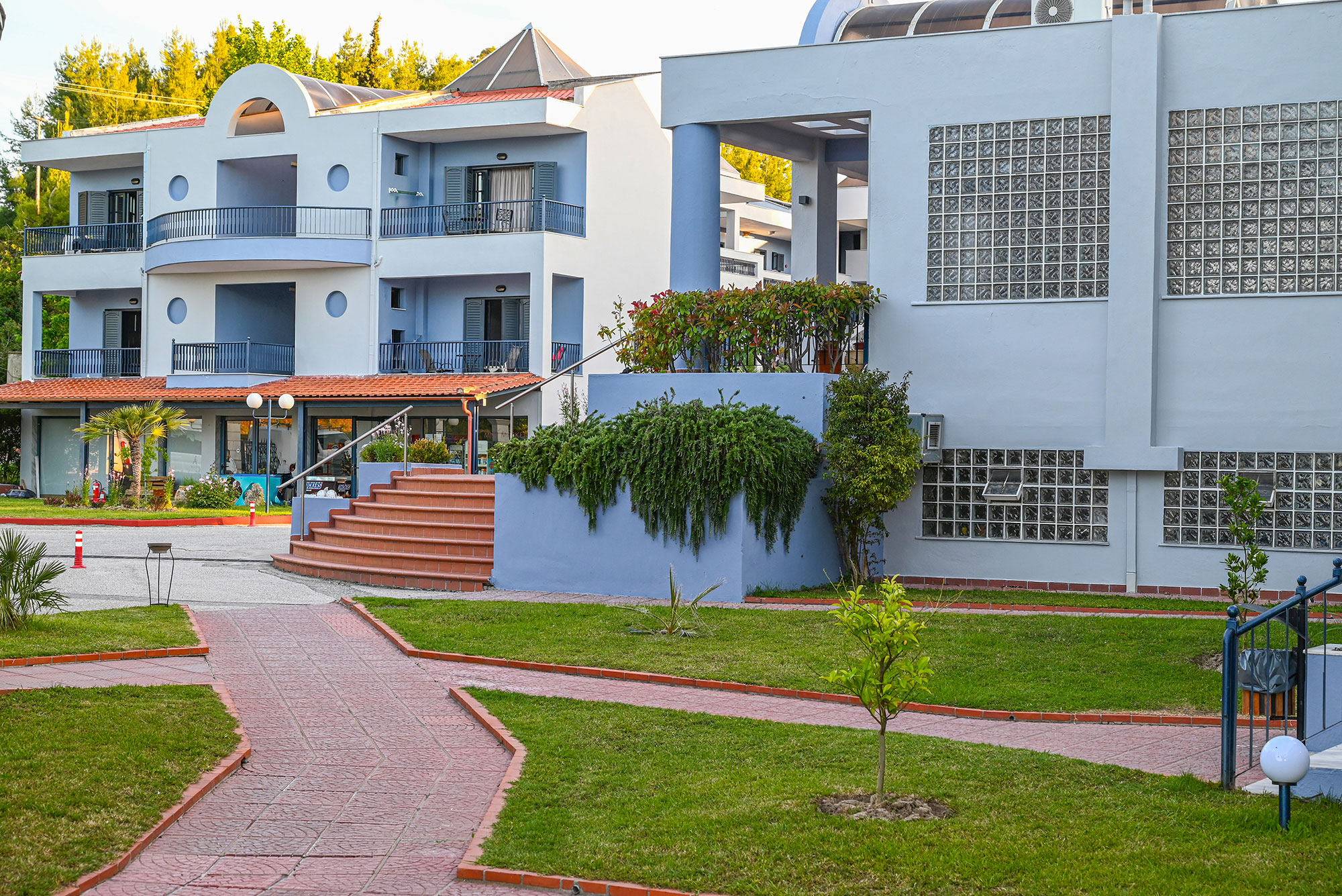 Atrium Hotel gardens and entrance walkway