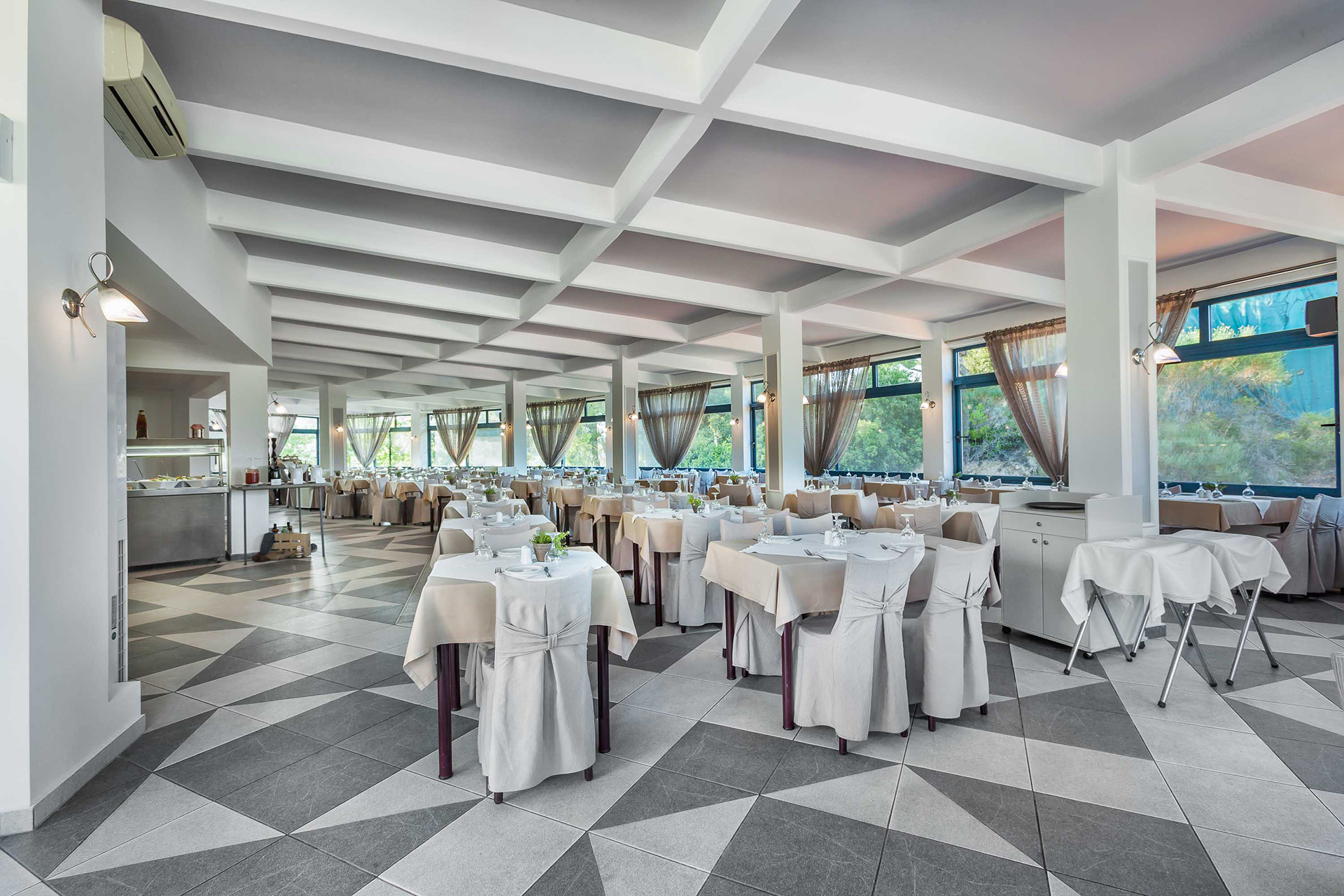 Restaurant 1/12